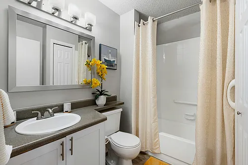 Beneva Place Apartments Photo 1