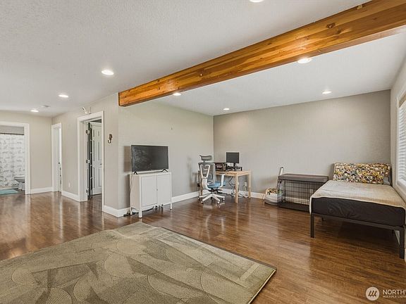 4th image of 1215 30th Avenue
