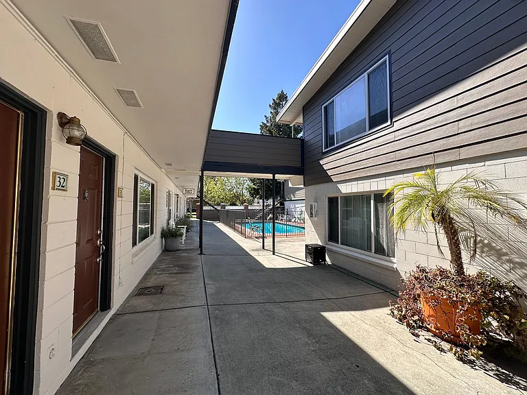 Park Rich Apartments — Photo 10