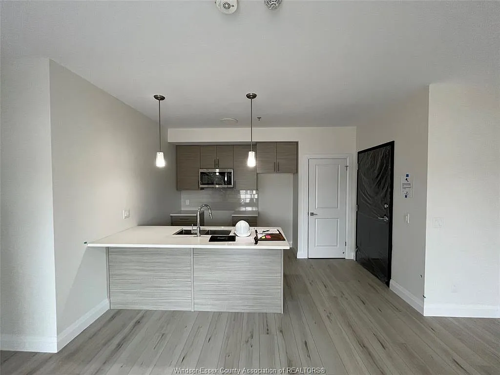 4785 Walker Rd — Photo 3