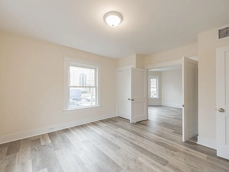 680 Harvard St #2 — Photo 11