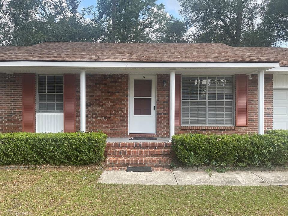 1st image of 5 Pomona Cir