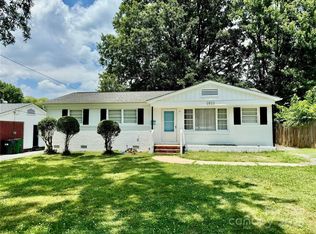 2823 Albany Ln, Charlotte, NC 28205