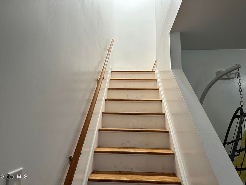 5th image of 217 Mount Hope Drive
