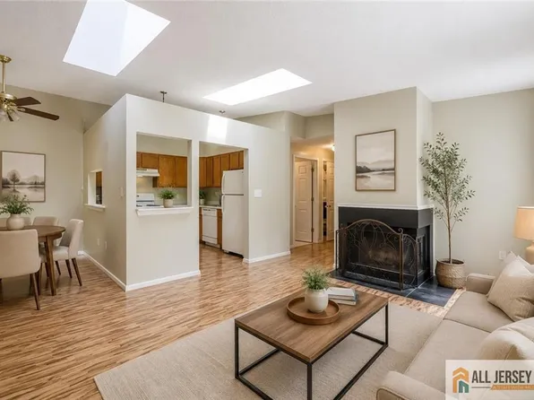 107 Rachel Ct, Franklin Park, NJ 08823