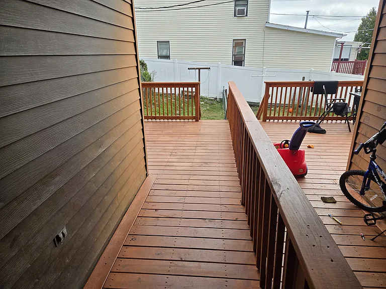 661 Vine St — Photo 18