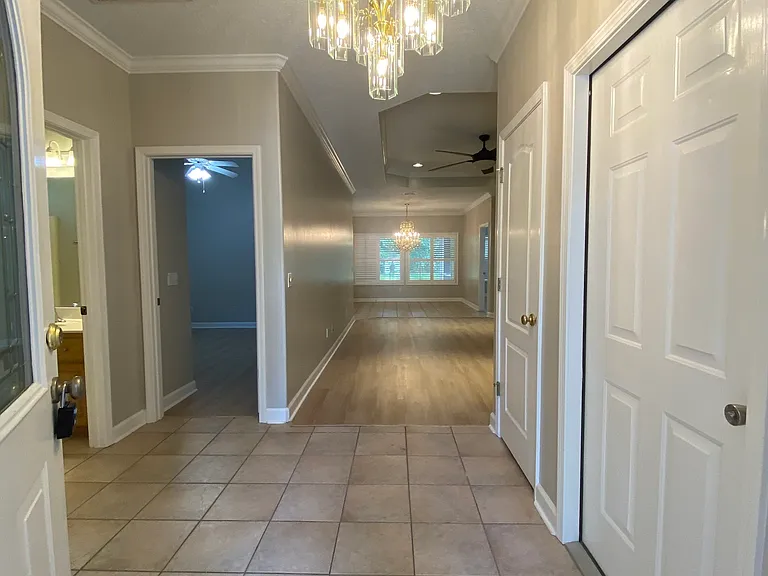 126 Kathryne Bailey Dr — Photo 2