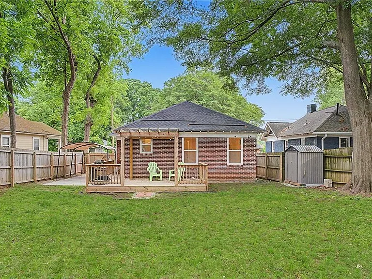 827 Elbert St SW — Photo 26