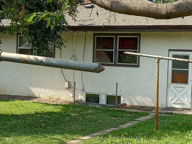 1208 Beech St — Photo 2