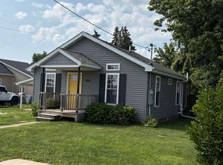 506 E Franklin St, Mount Sterling, IL 62353