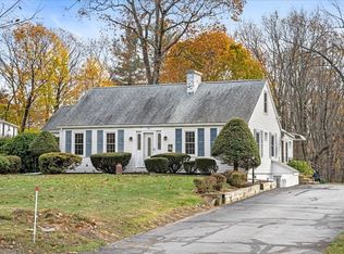 135 Pleasant St, Paxton, MA 01612