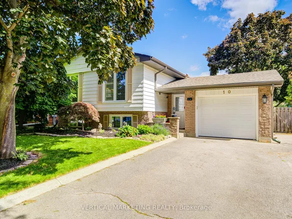 10 Crabapple Ct, Brantford, ON N3R 5X9