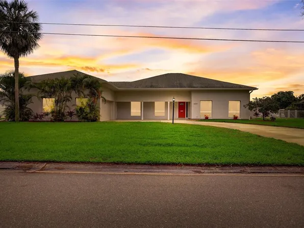 4091 13th Way NE, Saint Petersburg, FL 33703