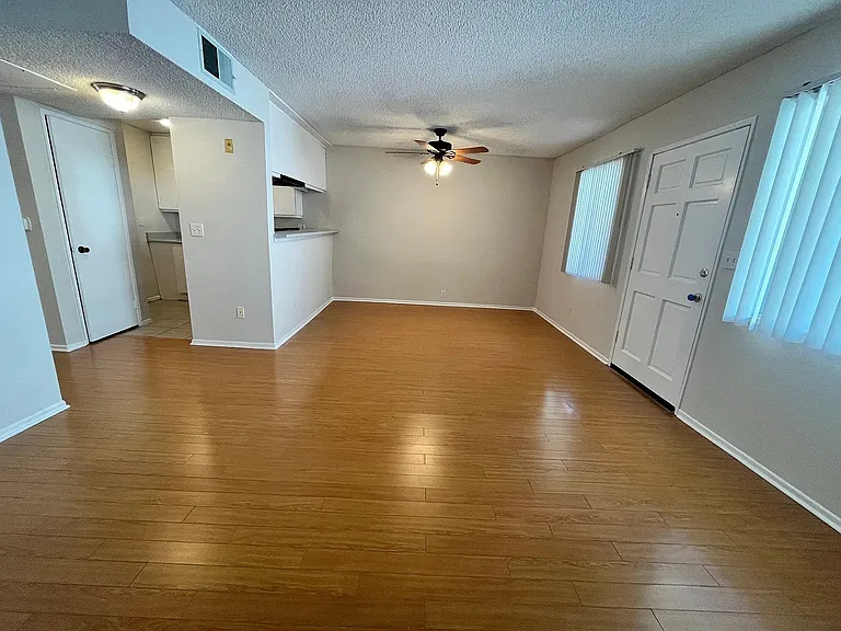 310 E Santa Anita Ave #C — Photo 3
