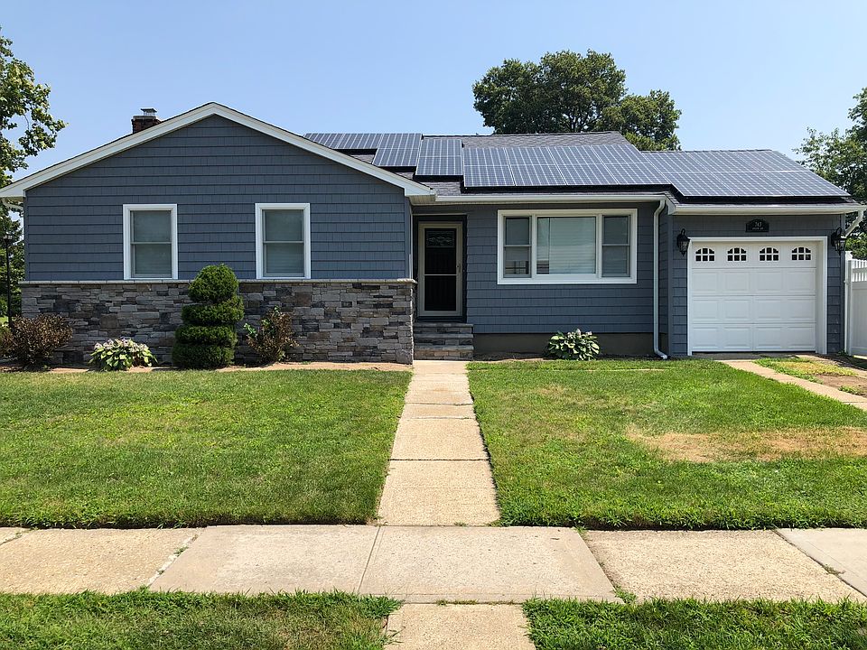 1st image of 743 Evelyn Ave