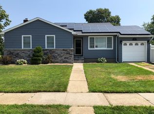 743 Evelyn Ave, Bellmore, NY 11710