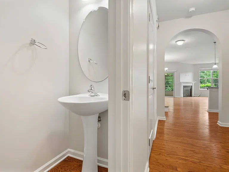72 Argonaut Dr — Photo 5