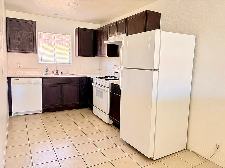 1717 Cordoba Ln #D — Photo 7