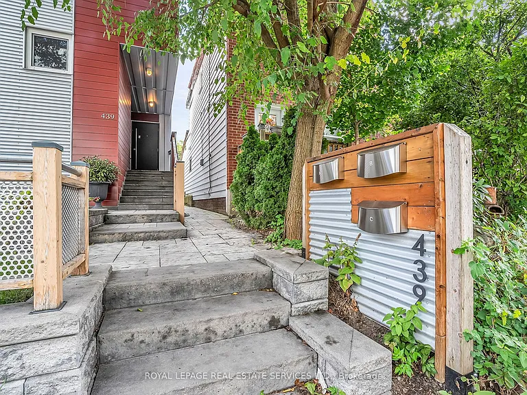 439 Winona Dr #C — Photo 3
