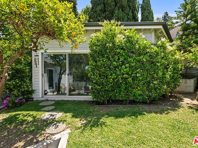 2930 Angus St — Photo 17