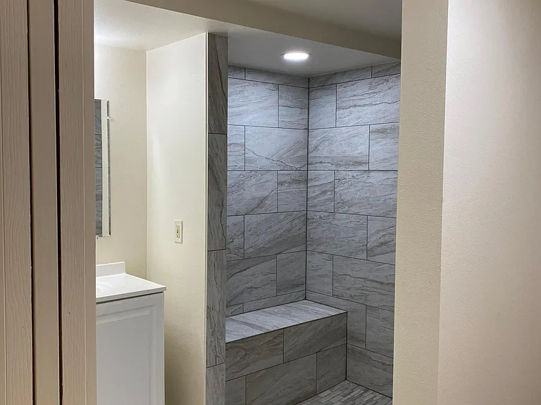 1433 Birch Ave #2 — Photo 7