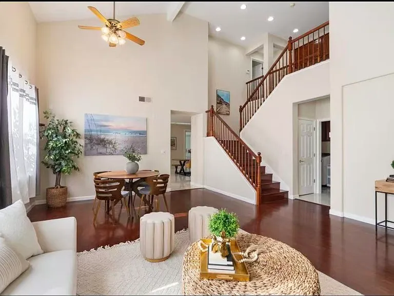 2603 Bellows St — Photo 2