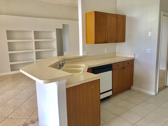 4th image of 6715 Bouganvillea Crescent Dr