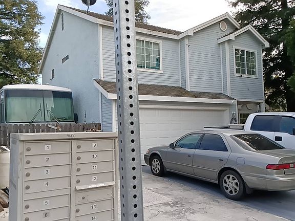 3rd image of 4653 W Griffith Way