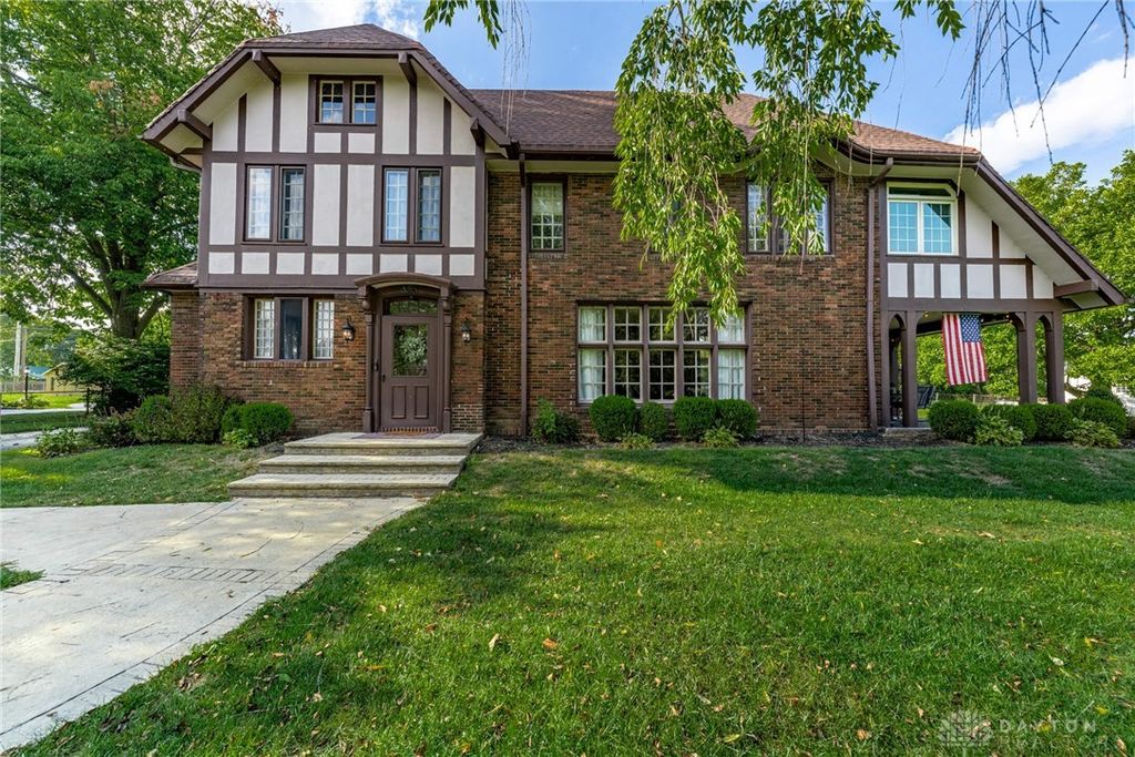 Real estate listing image