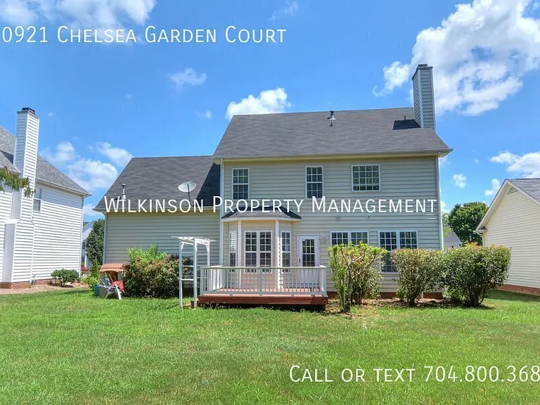 10921 Chelsea Garden Ct — Photo 2
