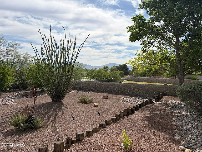 320 Avenida Mirador — Photo 28