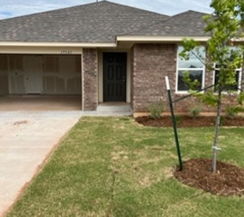 1st image of 19545 Conway Dr