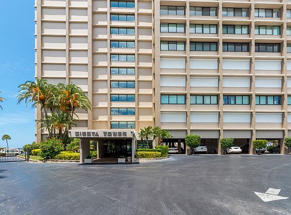 2nd image of 4822 Ocean Blvd APT 6D