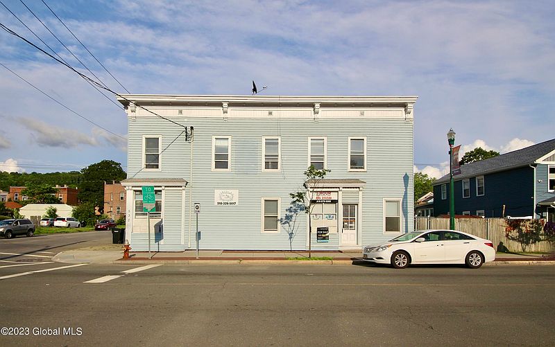 3rd image of 532 5th Avenue