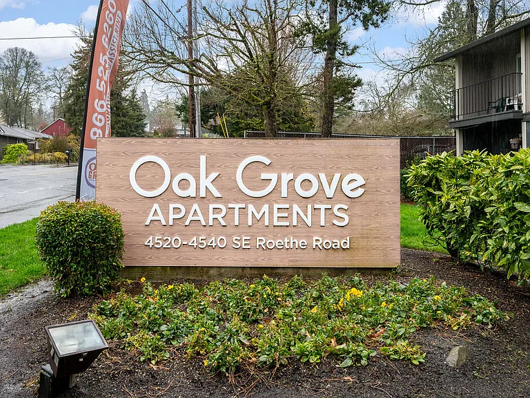 Oak Grove — Photo 31