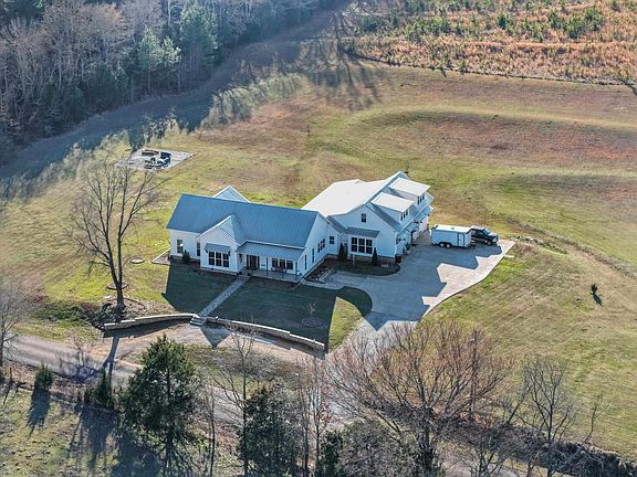 3rd image of 14879 Gordon Rd