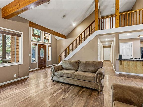 5th image of 101 Lewis Ln