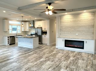 13218 Lemon Ave, Grand Island, FL 32735
