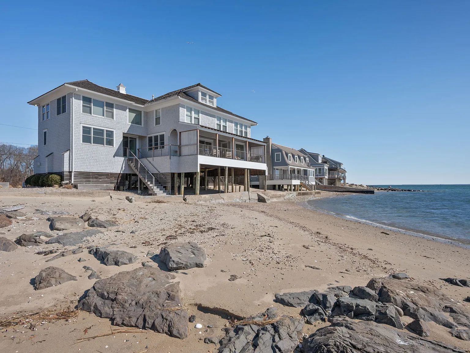 5 bed, 5.5 bath, 3770 sqft, $50,000 — Photo 4
