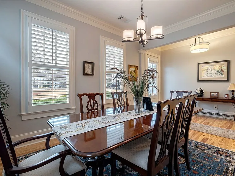 3530 Greenleffe Dr — Photo 6