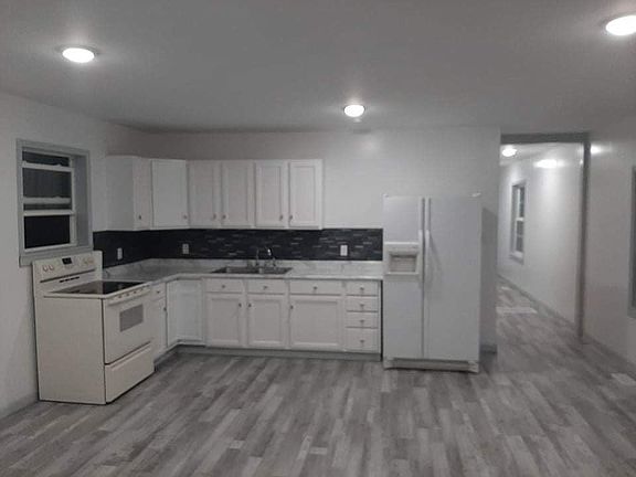 2nd image of 812 N 1st St
