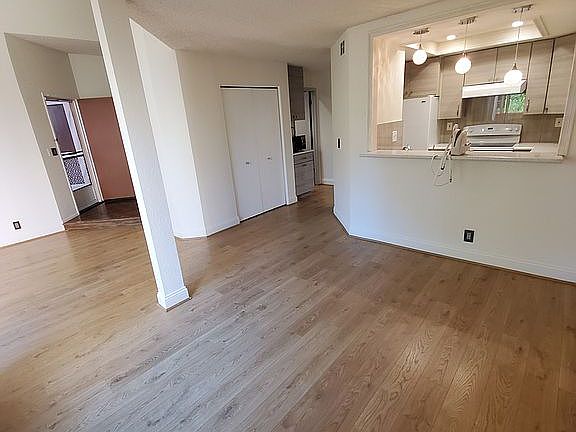 5th image of 349 Tradewinds Dr