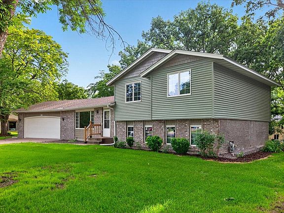 2nd image of 221 Jerry Liefert Dr