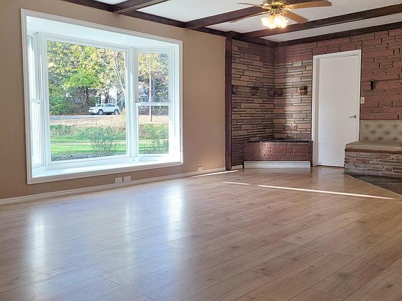5th image of 1272 Sarah St