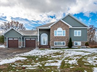 1557 Long Lake Rd, Central Frontenac, ON K0H 2E0