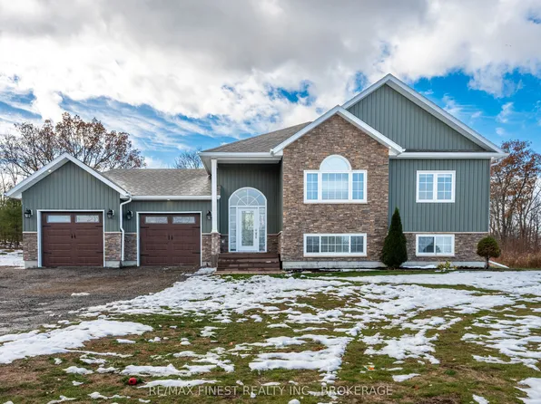 1557 Long Lake Rd, Central Frontenac, ON K0H 2E0