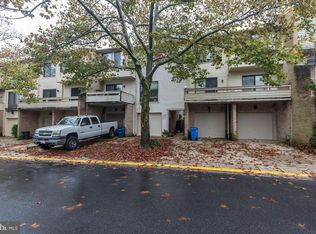 9707 Lake Shore Dr, Gaithersburg, MD 20886