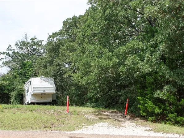 6005 Sunnydell St, Bryan, TX 77807
