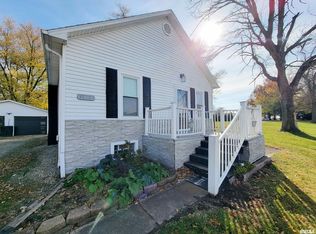 31325 N State Route 78, Farmington, IL 61531