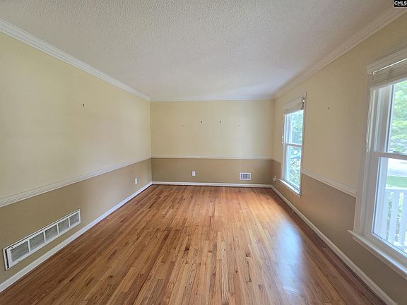 2nd image of 211 Quill Ct